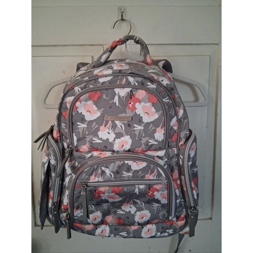 Unbranded gray backpack